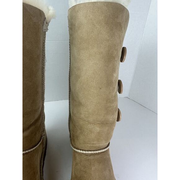 UGG Bailey Button Triplet II Boots Tall Fur Lined 1873 Tan Brown Women's Size 9 - Picture 6 of 16